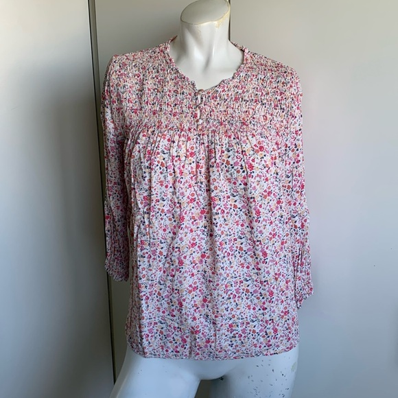 Cynthia Rowley 3/4 sleeve floral smocked prairie blouse - Picture 1 of 5